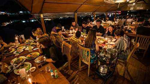 Timeout at the Ping River Dinner Cruise