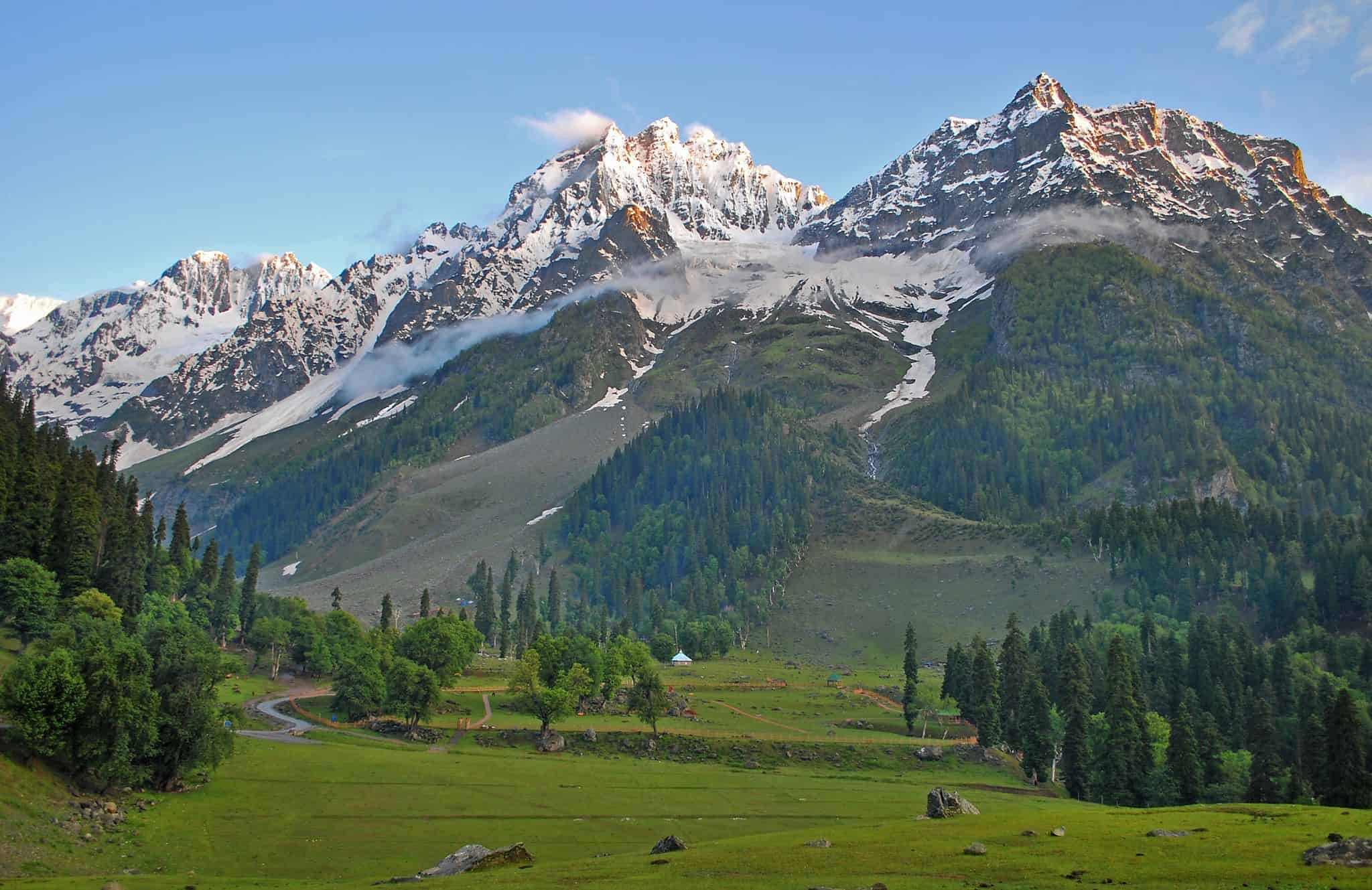 Sonmarg Scenic Escape - Thajiwas Glacier, Zero Point & Gagangir