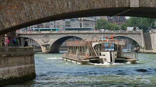 Paris: 1-hour River Seine Cruise