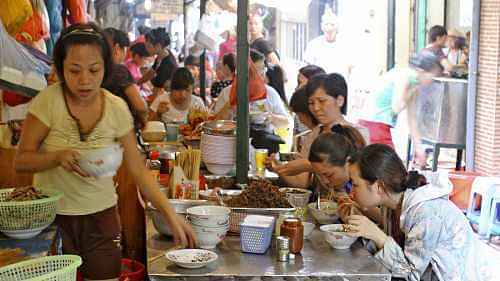 Street Eats & Market Tour