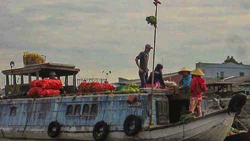 CAI BE FLOATING MARKET – TAN PHONG ISLAND