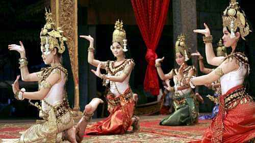 Apsara Dance Performance at Koulen Restaurant