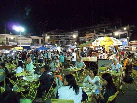 Sight seeing and walking tour around Krabi Town Street