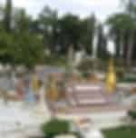 Mini Siam - Vast manicured grounds & water features