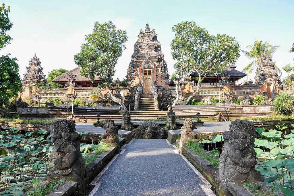 Visit to the Saraswati Temple in Ubud