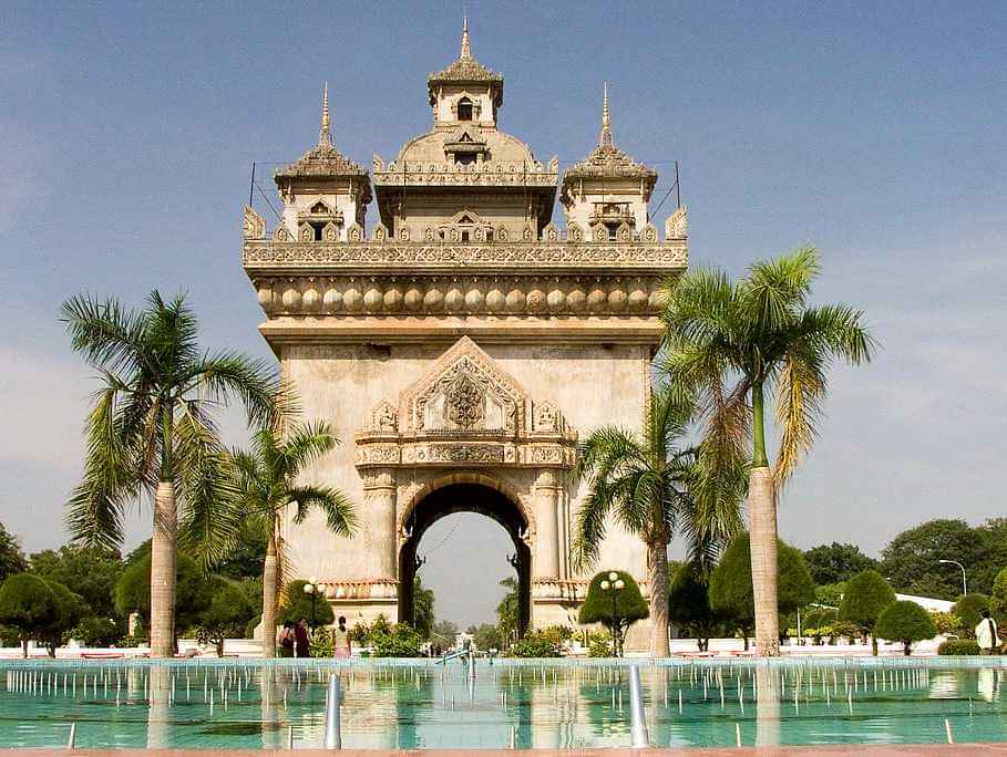 Patuxai Monument