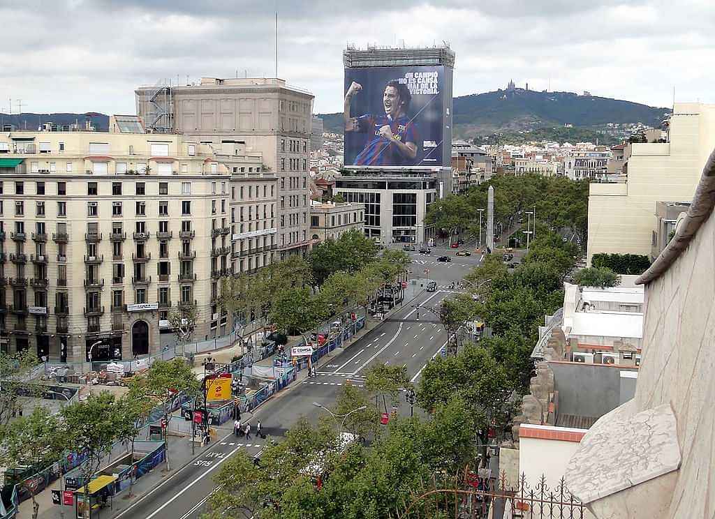 Visit Passeig de Gra cia