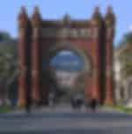 Visit Arc de Triomf