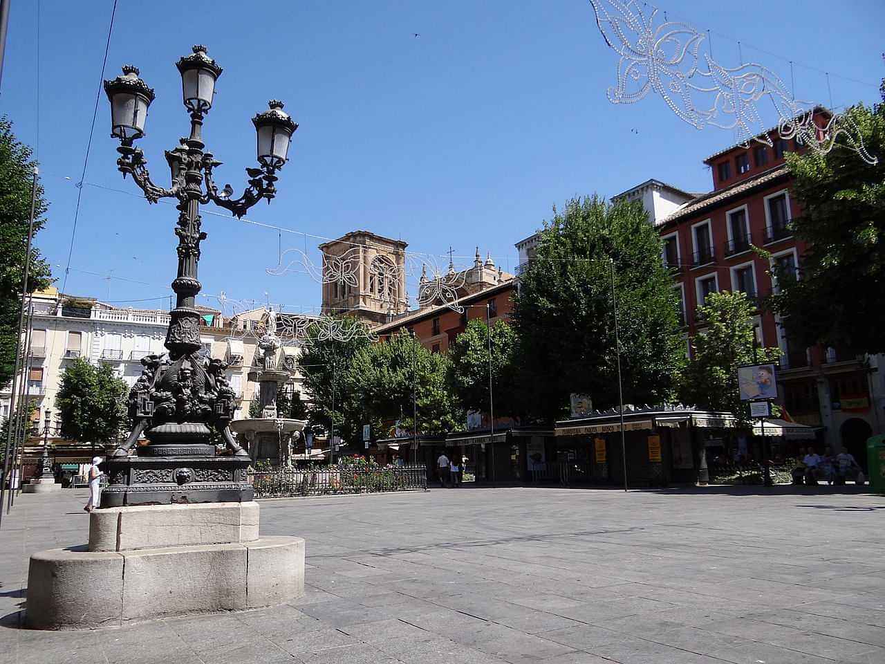 Visit Plaza Bib-Rambla