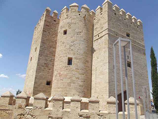 Visit Calahorra Tower