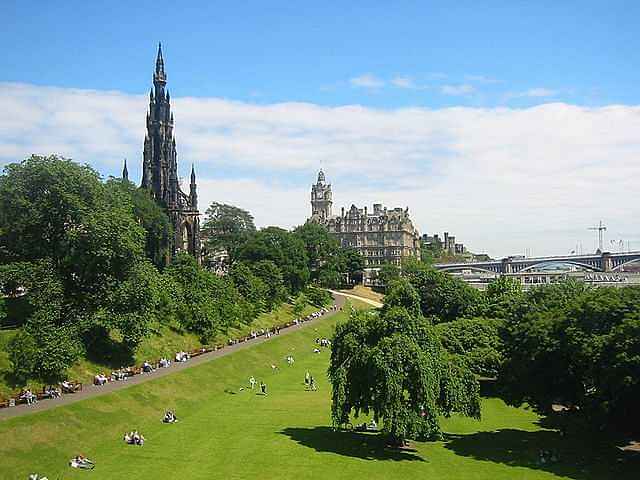 Visit Princes Street Gardens