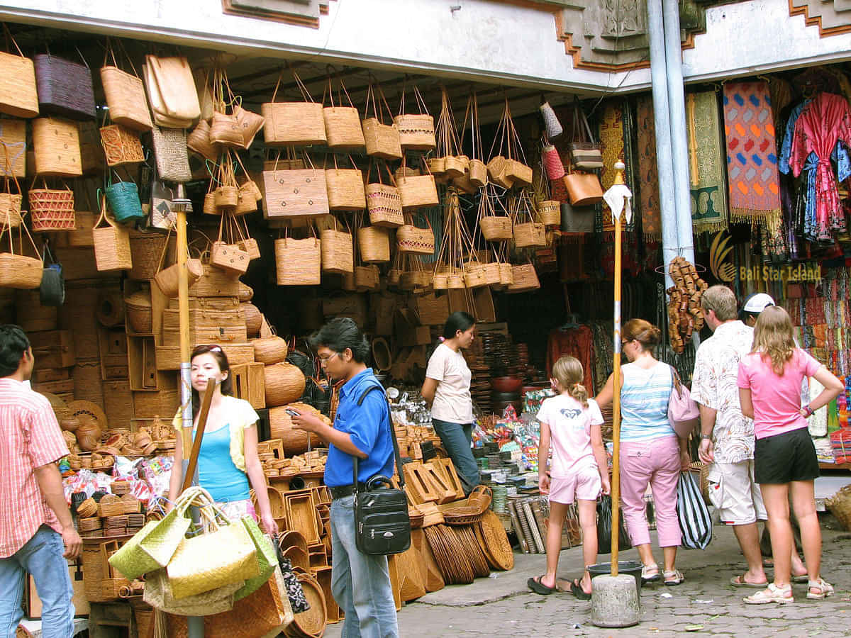 Ubud art and Craft Tour - Visit Batubulan Village for batik and Weaving, Celuk for Gold and Silver Smith, Mas for wood carving then Ubud for painting