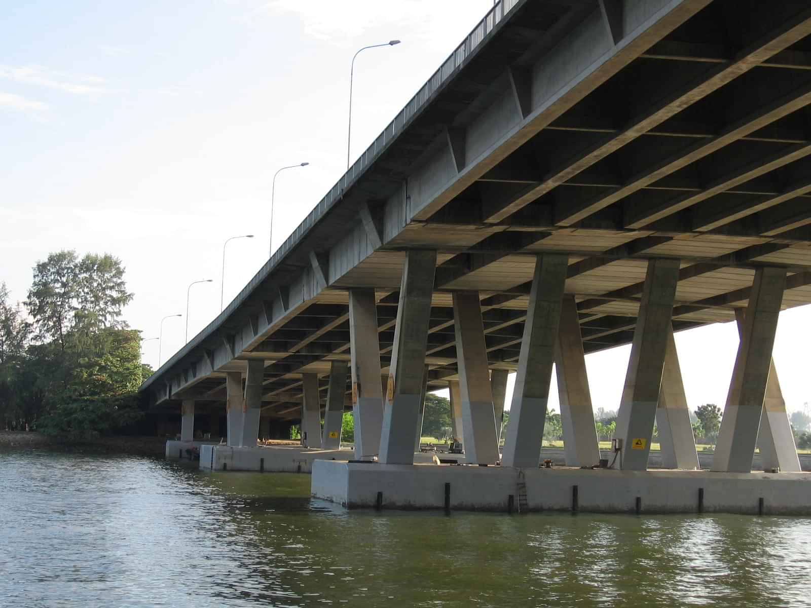 Make memories at Benjamin Sheares Bridge