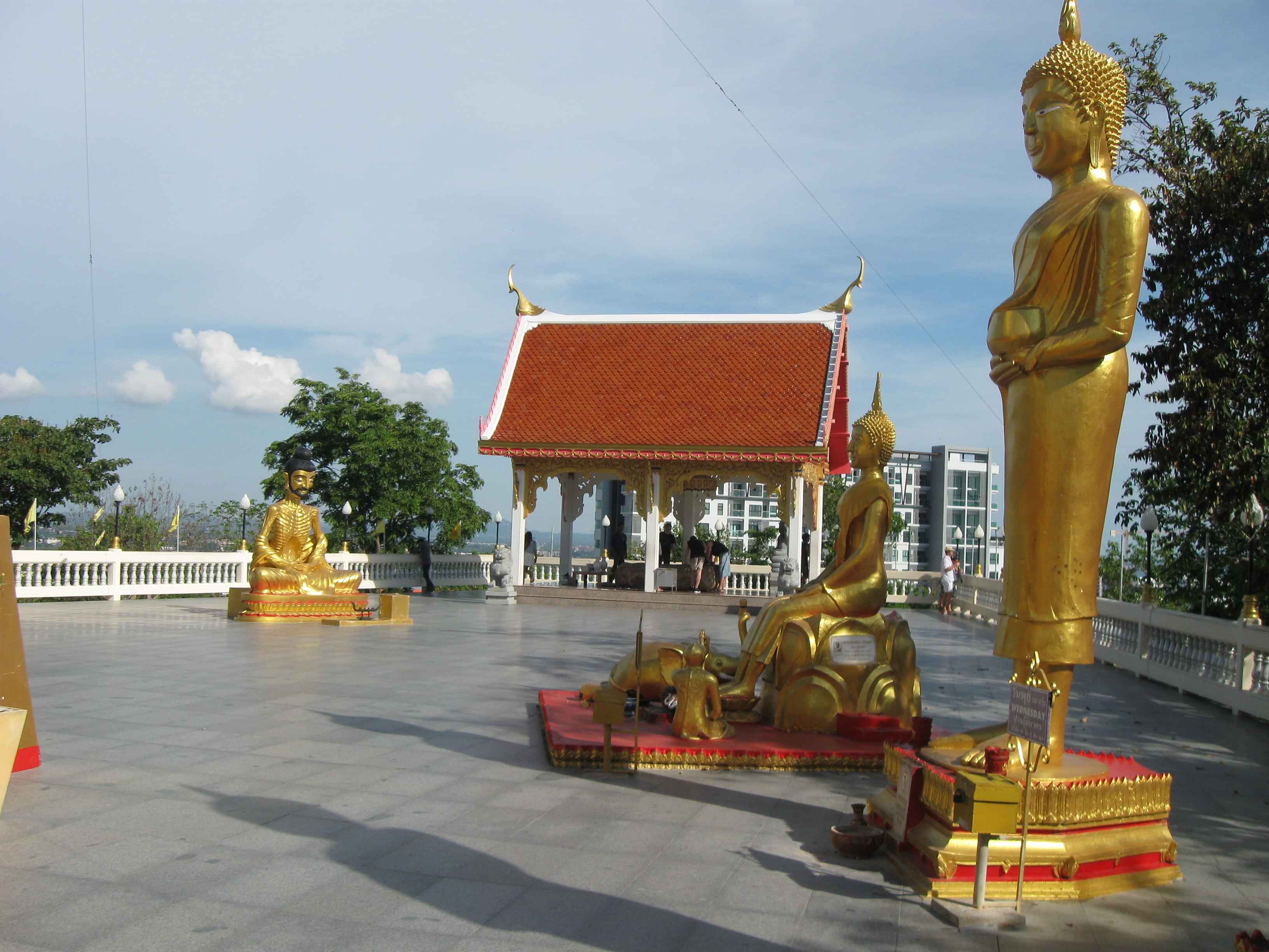 Traditional timeout at Wat Phra Yai