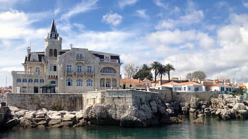 Sintra, Cascais & Estoril Small-Group Full-Day Tour