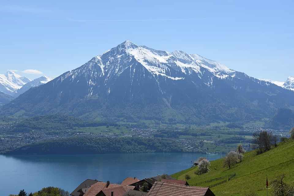 Visit Lake Thun Cruise - Afternoon tour (Best Combined with Swiss Pass)