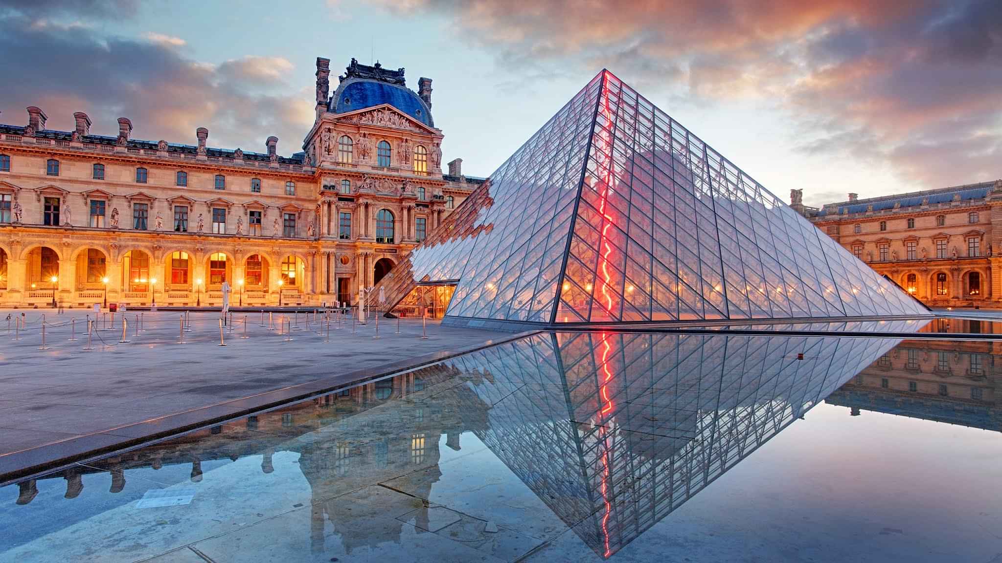 Louvre Museum with entrance ticket and fixed time return transfers on private basis. Pick-up & drop-off to Dubai city centre hotel.