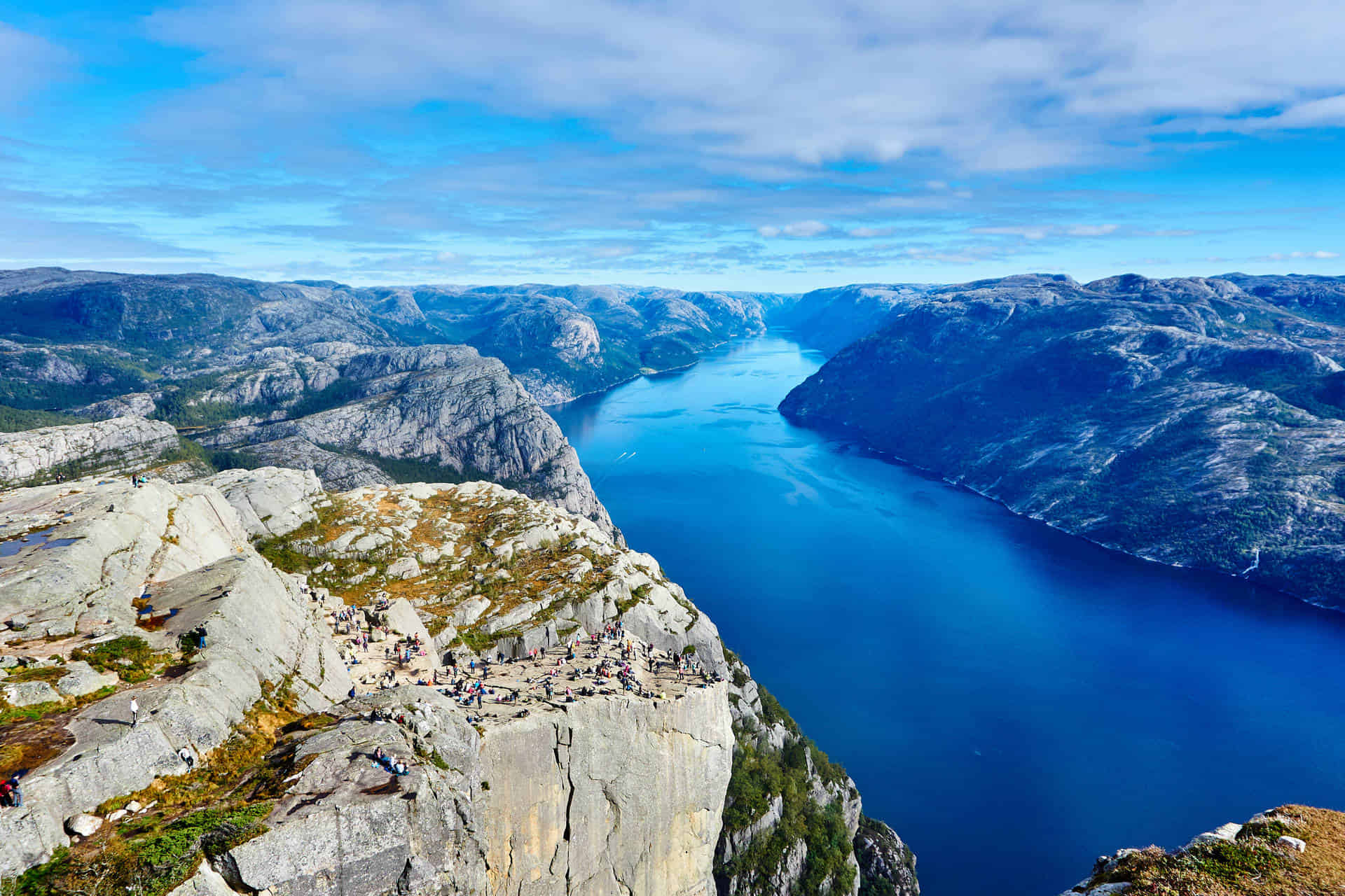 Cruise to Preikestolen Pulpit Rock