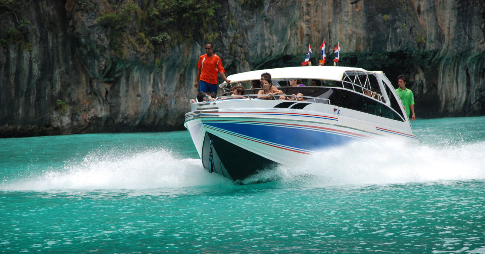 Phuket-Phi Phi Island by Speed Boat with Lunch (Including Island Fee - 400 THB) with Private Transfer