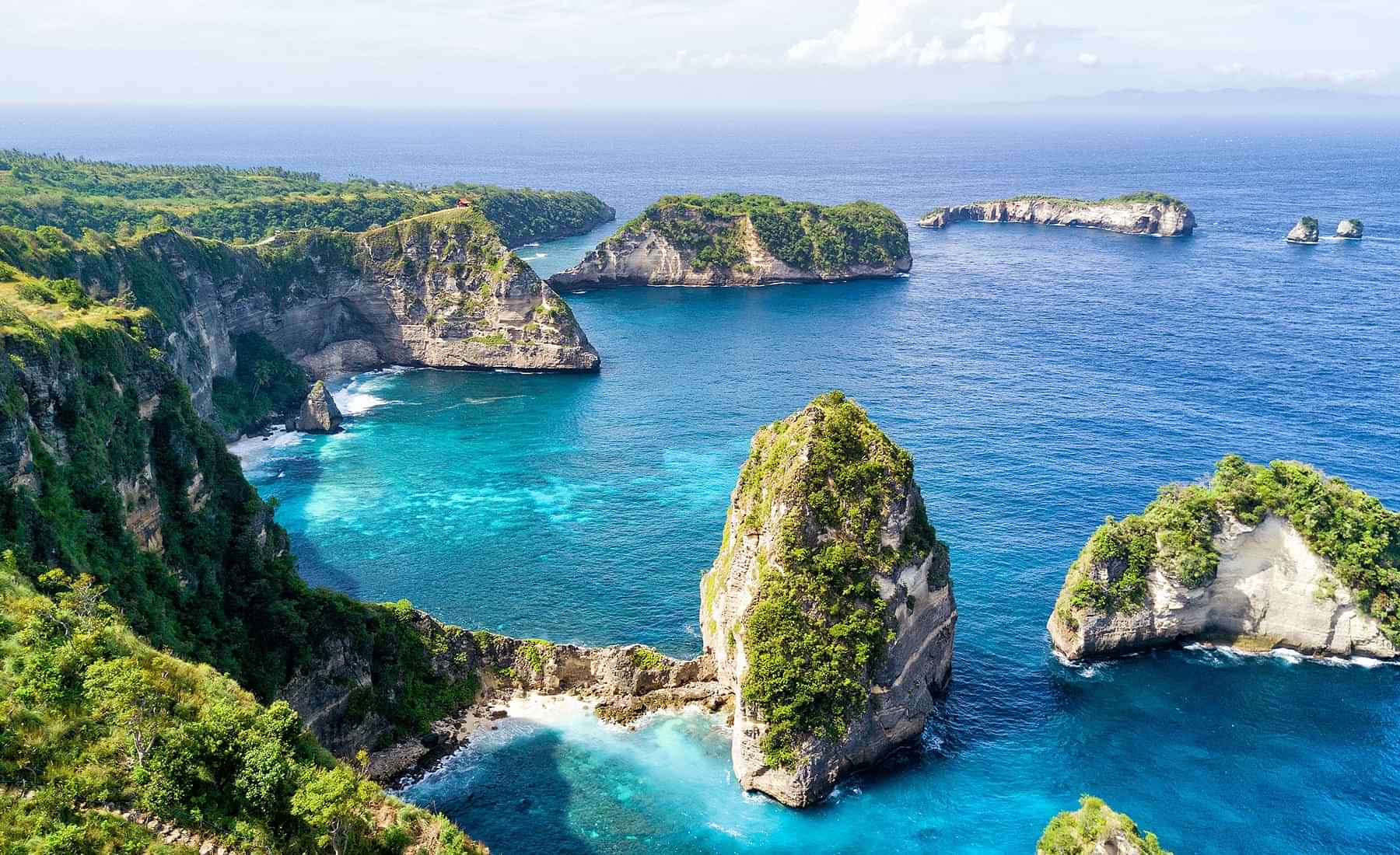 East Nusa Penida, visit Diamond Beach, Atuh Beach, Tree House, Teletabis Hill with private transfers