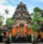Complimentary Access to Ubud Palace & Shopping at Ubud Art Market - Enroute