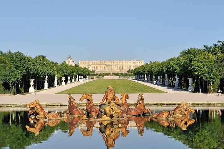 Versailles Palace Skip the Line Audio Guided Tour & Access to Queen's Hamlet