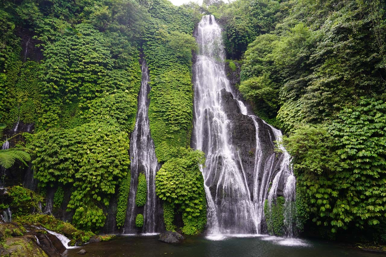 Bedugul Ulun Danu Temple, Handara Gate, Twin Lake View and  Banyumala  Waterfall with Private Transfers
