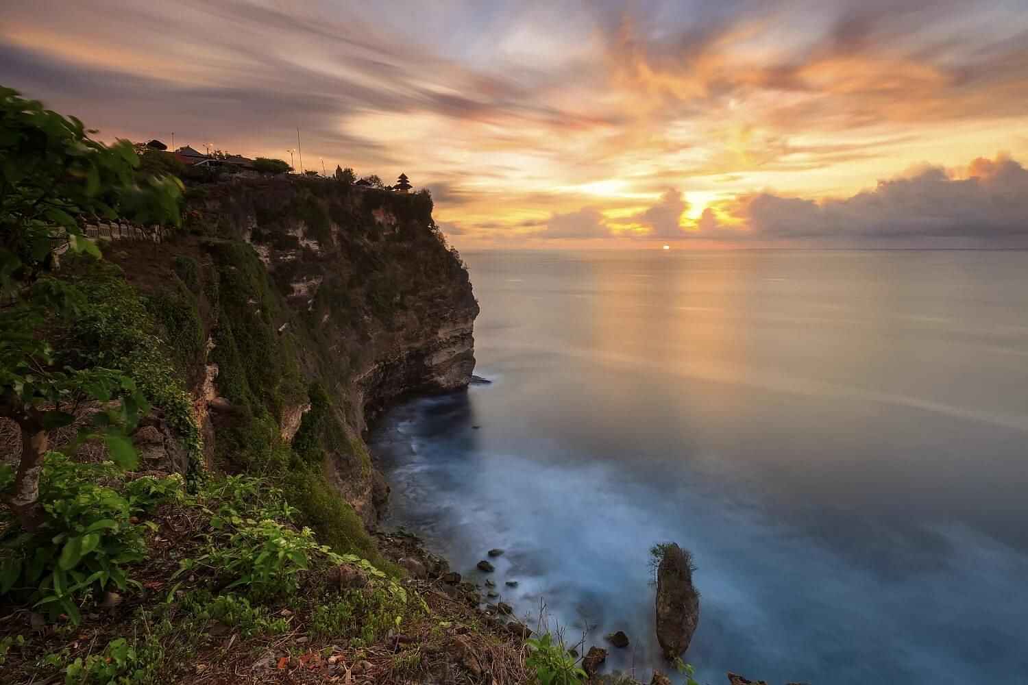 Uluwatu Sunset with only BBQ Sea Food Dinner (Non-Veg) at Jimbaran Bay