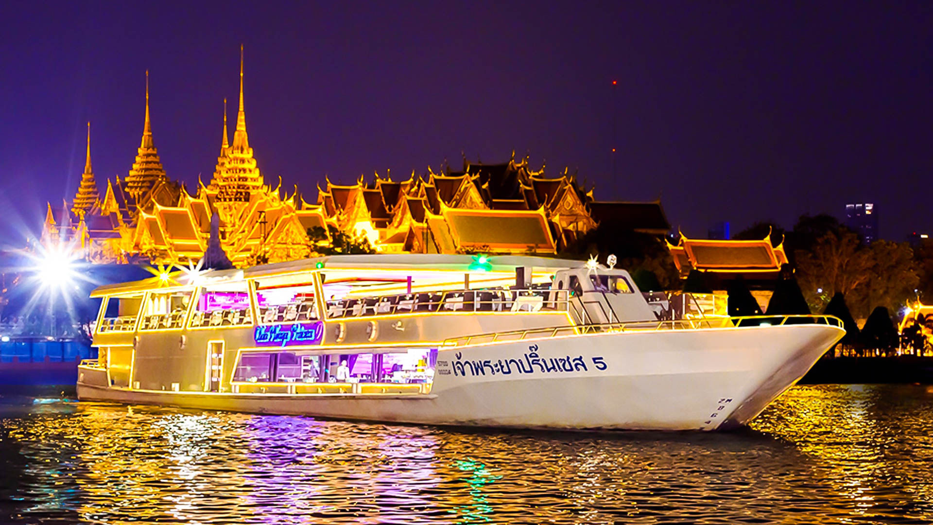 Bangkok Escape City Sights, Riverside Dining and Safari Fun