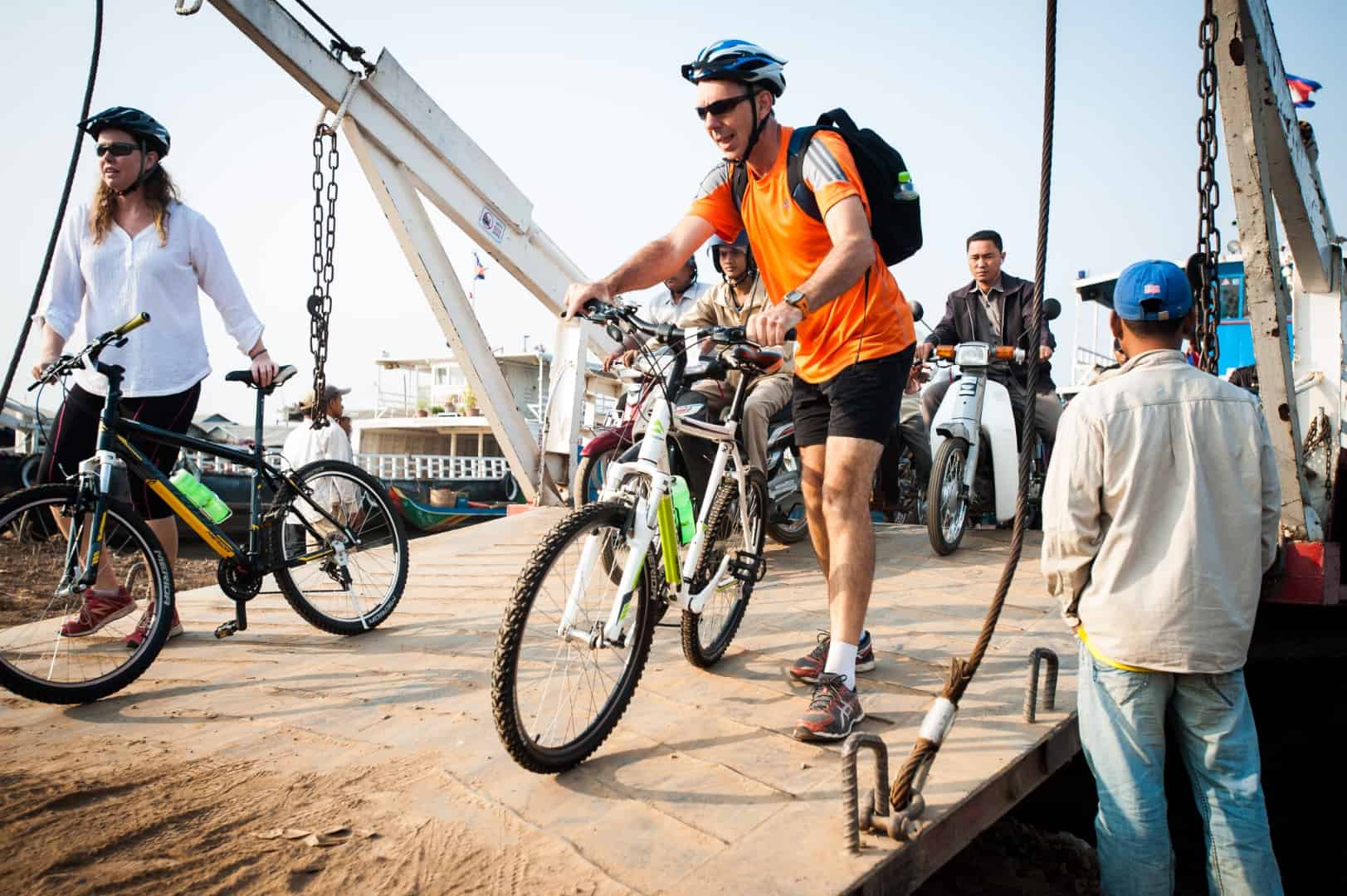 Guided Bike Tour with Lunch in Islands of the Mekong from Phnom Penh With Private Transfers