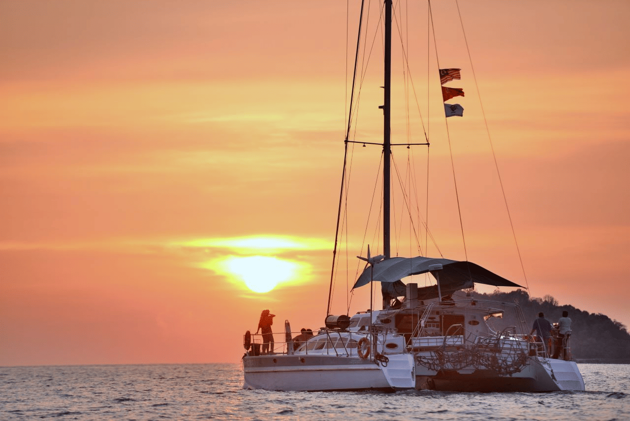 Sunset Dinner Cruise with Return Transfer (CENANG/TENGAH BEACH & TOWN HOTEL ONLY)