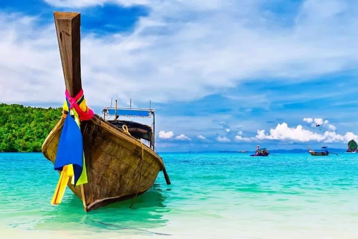 Phuket-James Bond tour By Long Tail Boat with Lunch and Sea Canoe (Including Island Fee) (Shared Transfer)
