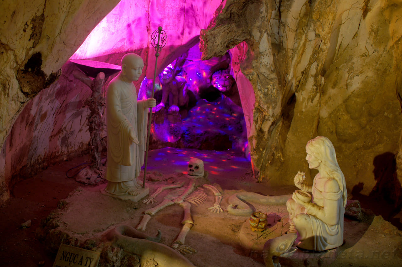 Danang – Marble Mountains – Monkey Mountain – Am Phu Cave Morning Tour private transfer