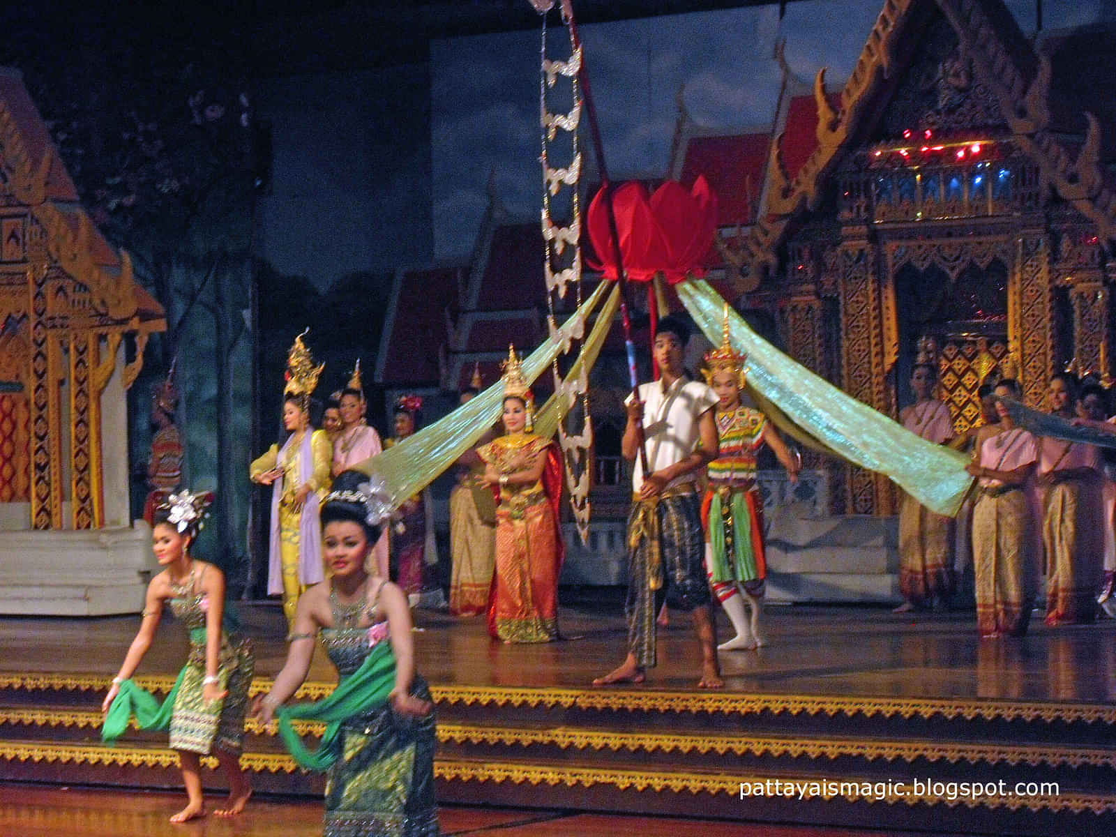 Pattaya-Nong Nooch Show with Shared Transfers