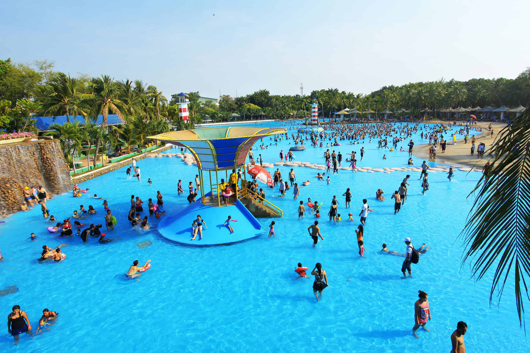 Bangkok - Siam Park City With Lunch With Private Transfer