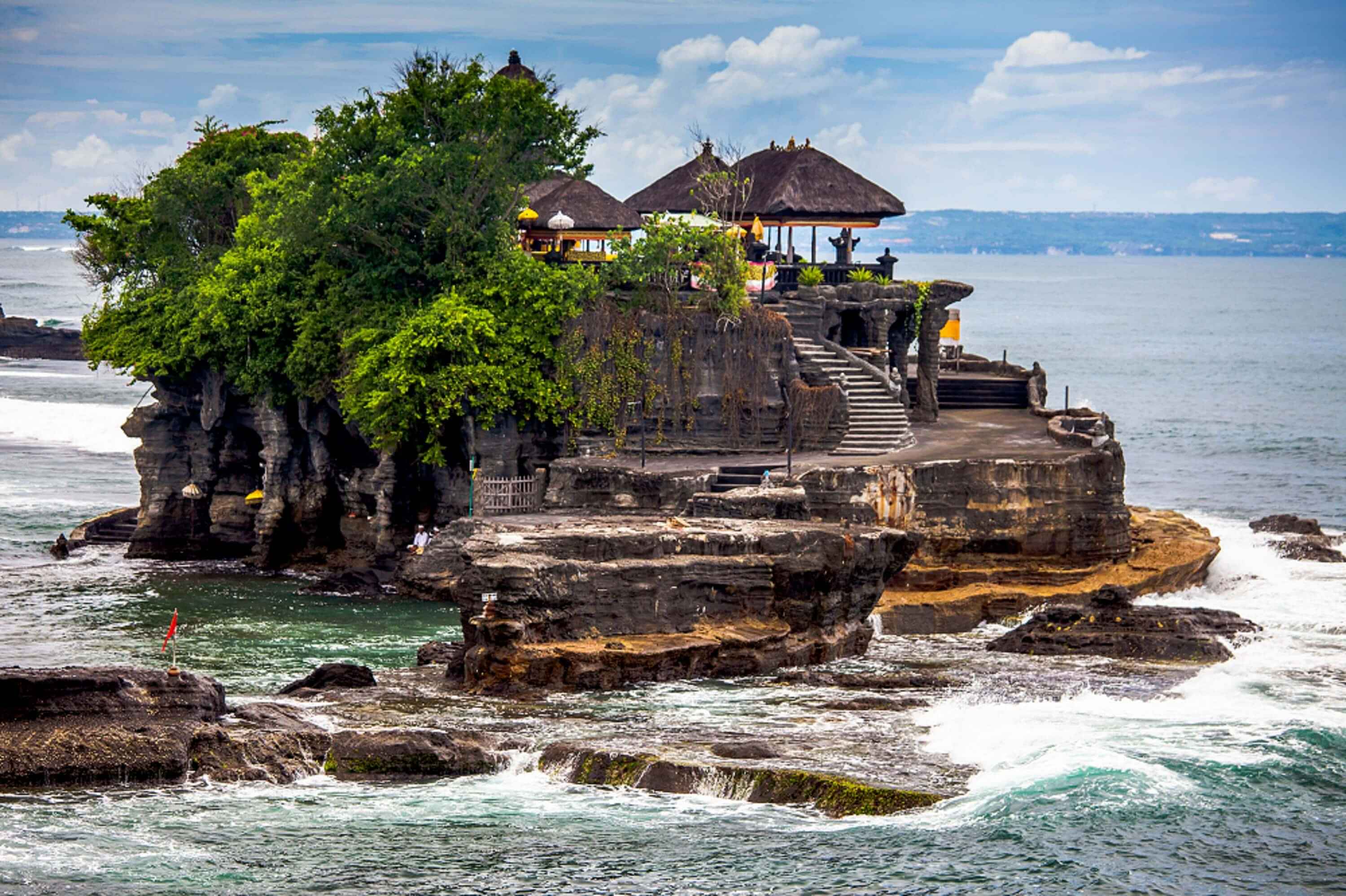 Tanah Lot Sunset Tour with complimentary Photoshoot of 30 Minutes