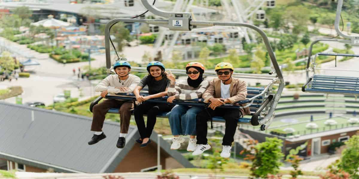 Sentosa : Cable Car, Skyride & luge, Madame Tussauds - 4in1 and Wings of Time with Shared transfers