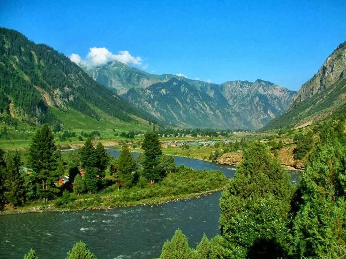 Gurez Valley Scenic Day Excursion from Srinagar