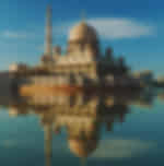 1 hour photostop at Putrajaya with 30 mins boat ride (Enroute to or from airport). Only on arrival or departure day (subject to flight timings)