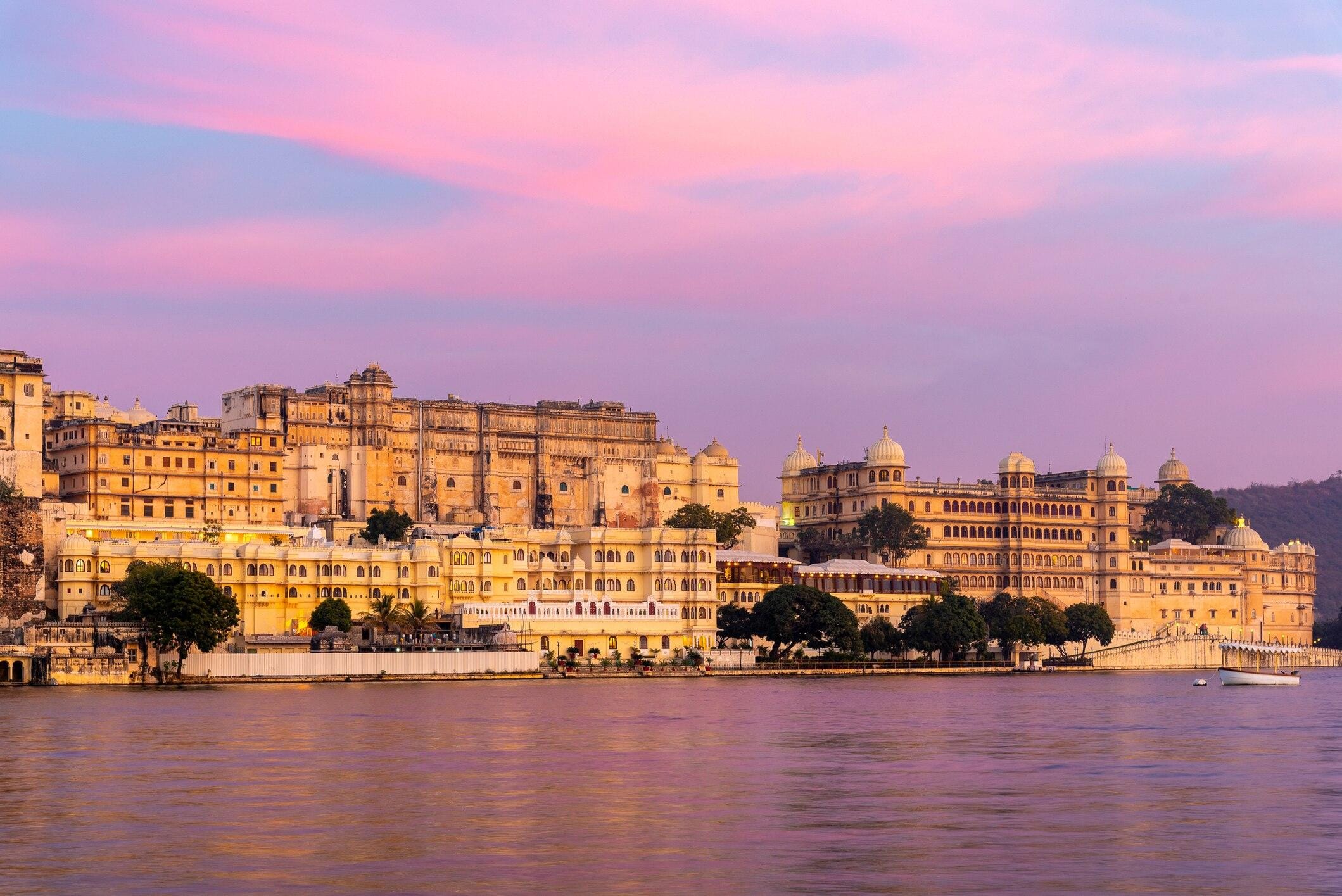Shilpagram & Lake Pichola Sunset