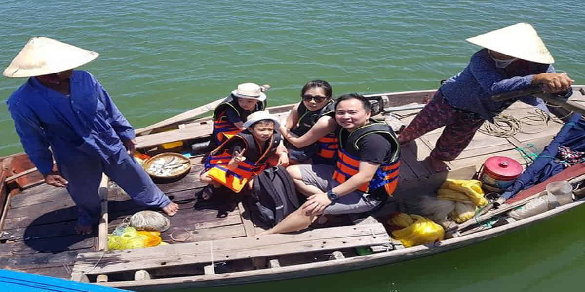 Danang – Farmers and Fishermen Tour SIC (Depart from 2 pax) (Subject to flight timings)