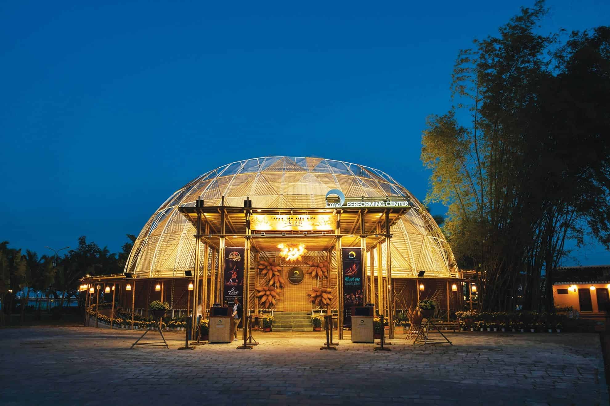 Danang – Teh Dar Show –  Tickets with private transfers (Subject to flight timings)