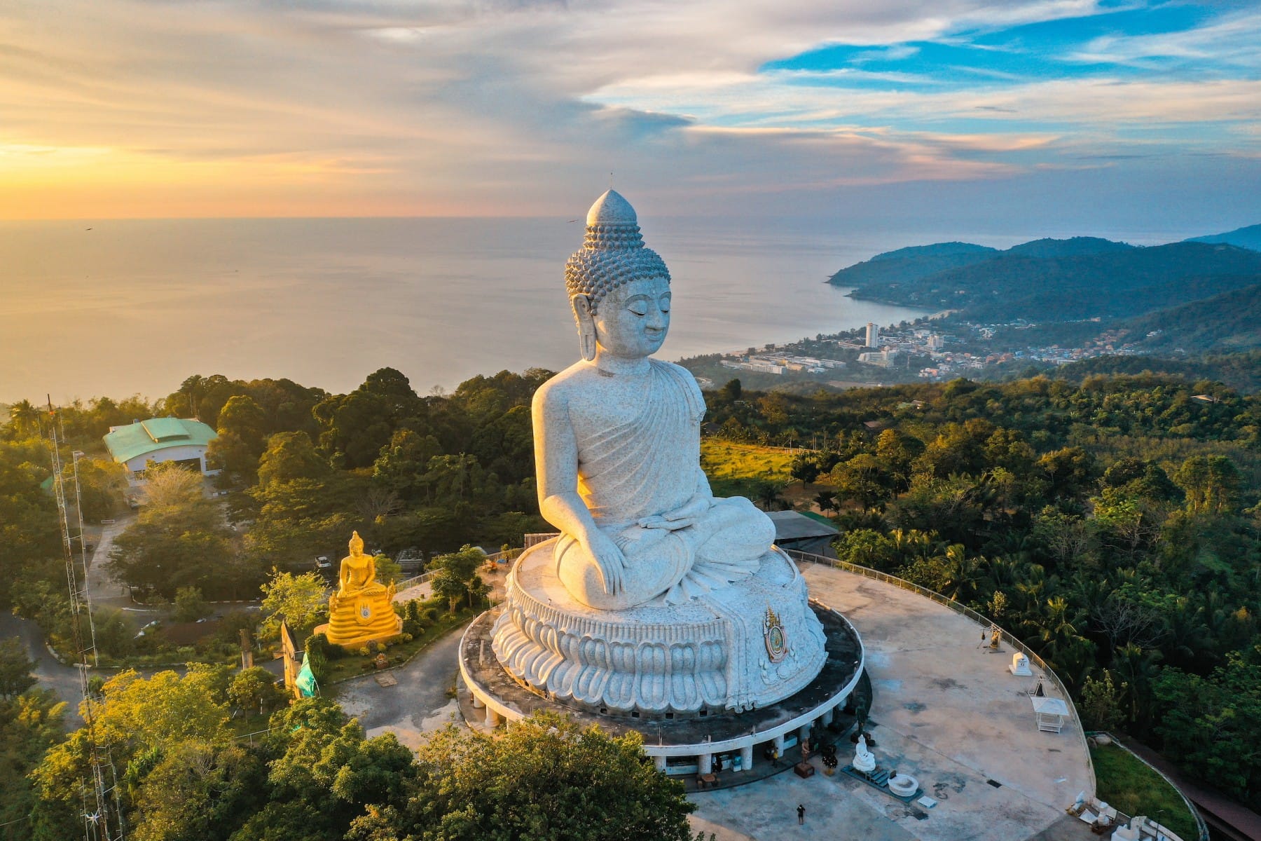 Phuket-City tour with Big Buddha (Entry with Private Transfer) on enroute 