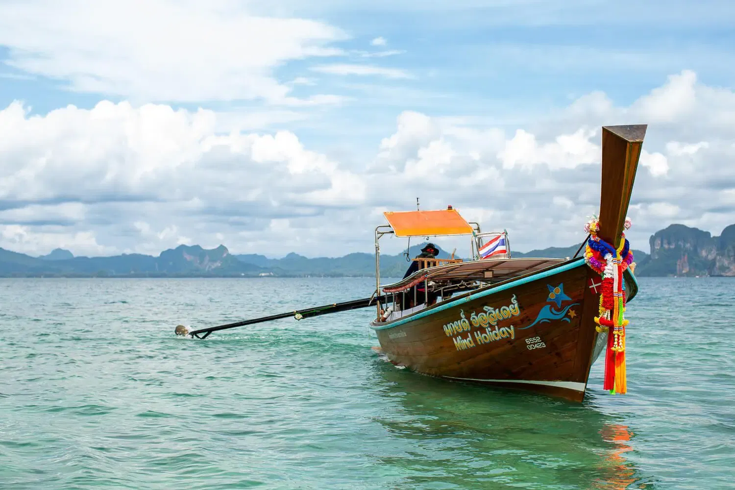 Krabi-Hong Island tour by Long tail boat + Kayak with Lunch (Excluding Island Fee - 300 THB) (Boat SIC+PVT Land Transfer)