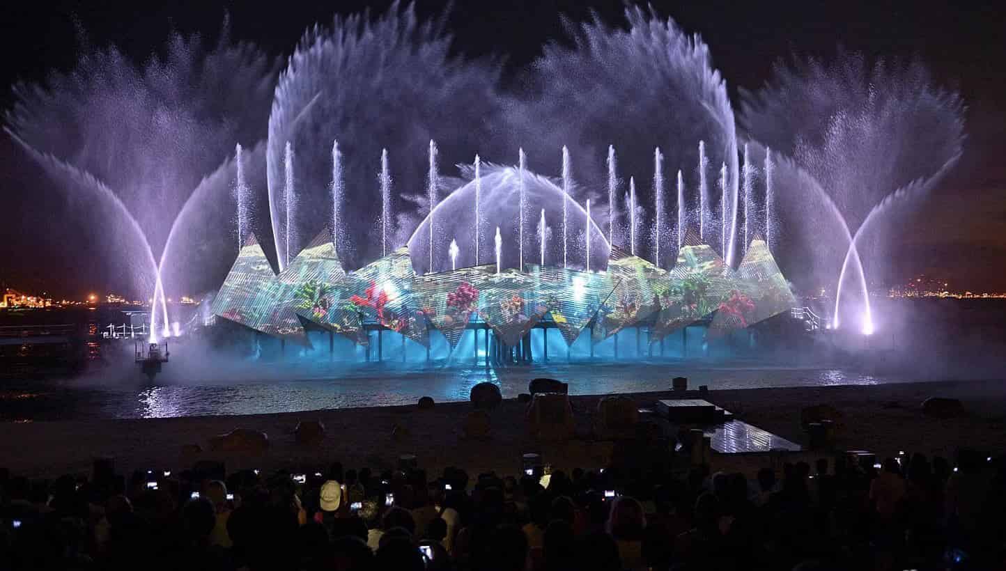 Sentosa combo - Cable car and Singapore Oceanarium and Wings of time  on shared basis 