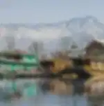 En route Gulmarg to Srinagar - Gardens, Shrine & City Highlights