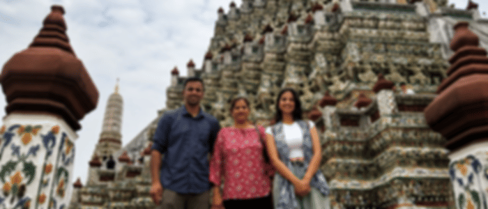 Bangkok Temple & Gems Gallery Discovery Tour on Shared Basis