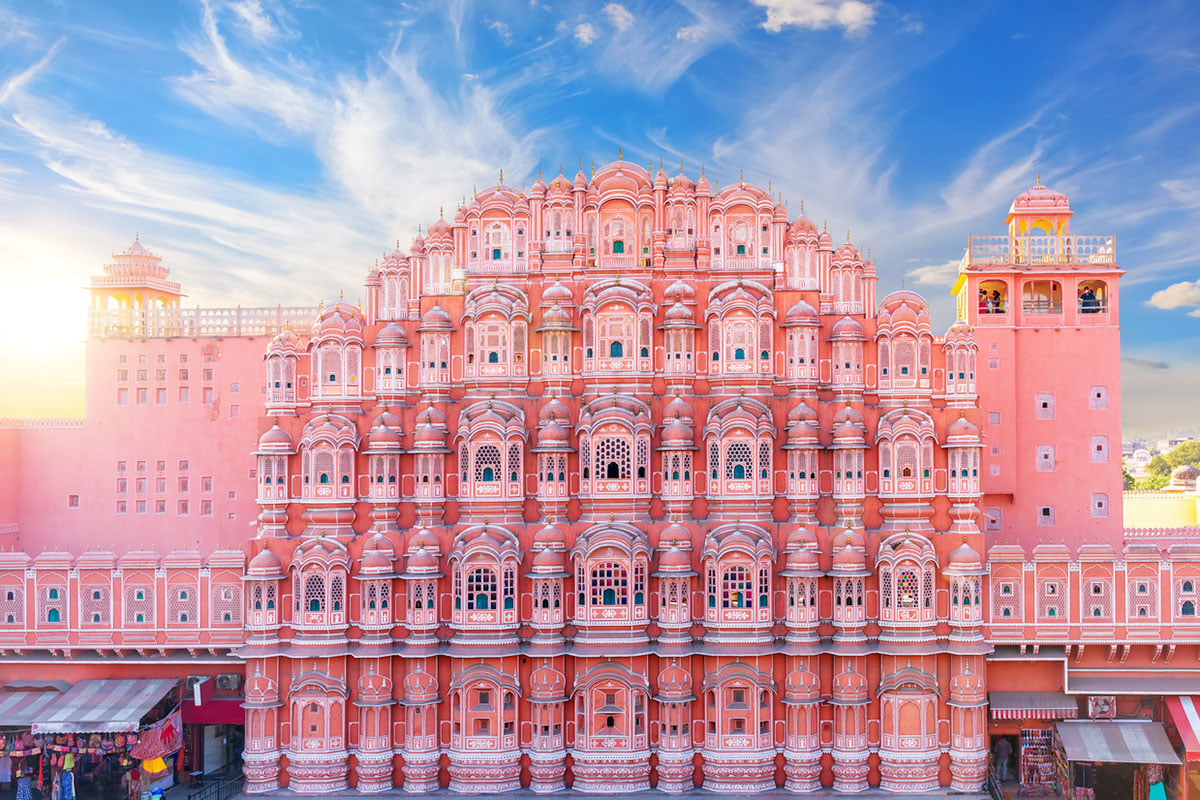 Pink City Icons - City Palace, Jantar Mantar and Hawa Mahal with Choki Dinner
