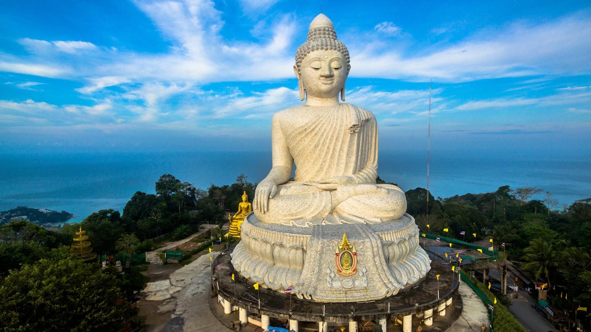 Phuket-City tour, Big Buddha and Tiger Park - Medium (Entry with Private Transfer) on enroute