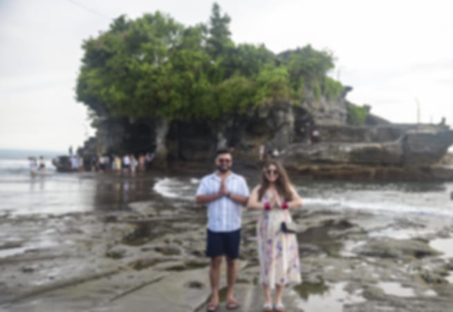 Iconic Bali Experience: Handara Gate, Tanah Lot Temple